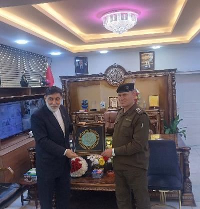 دیدار کفیل سرکنسولگری جمهوری اسلامی ایران در کربلای معلی با رئیس پلیس استان بابل عراق